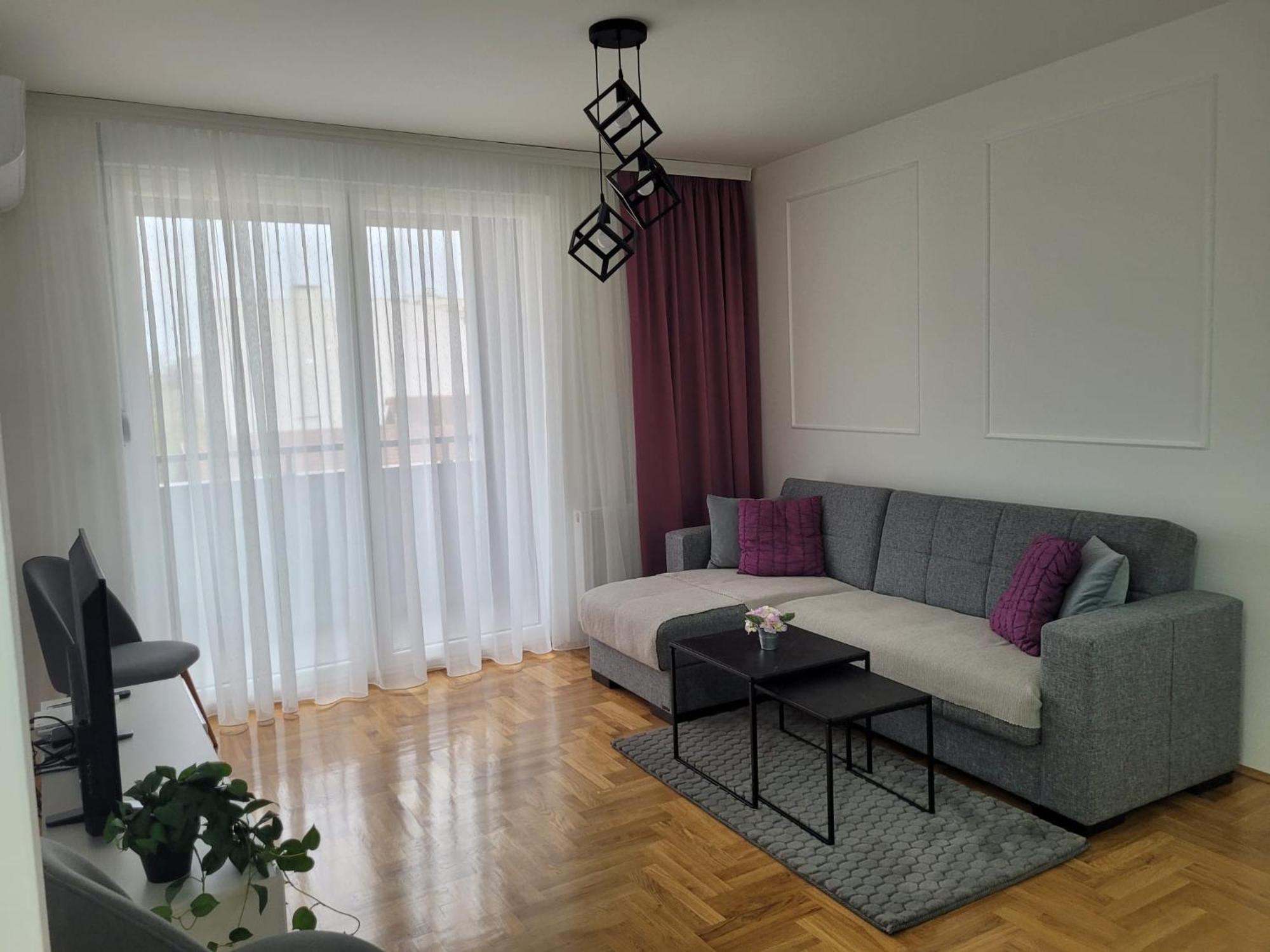 Apartman Ns Private Parking Apartment Нови Сад Екстериор снимка